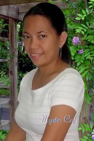 105464 - Carolyn Age: 51 - Philippines