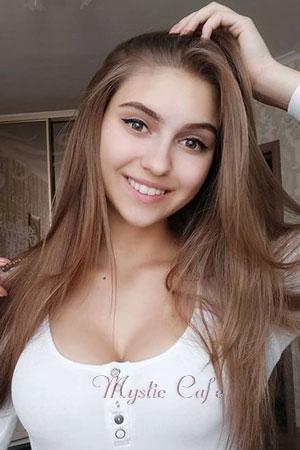 202015 - Kateryna Age: 20 - Ukraine