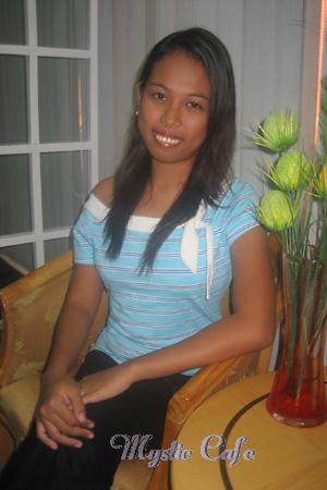 85184 - Gadelyn Age: 24 - Philippines