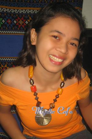 87581 - Mary Cris Age: 26 - Philippines