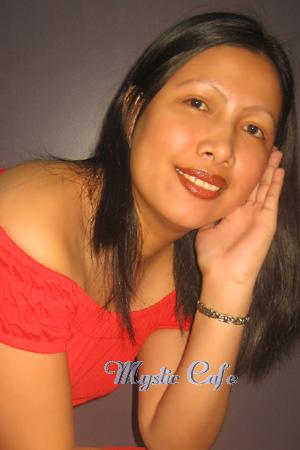 88244 - Adelfa Age: 35 - Philippines