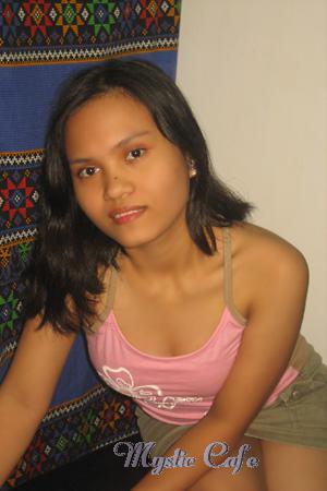 88370 - Rizza Age: 25 - Philippines